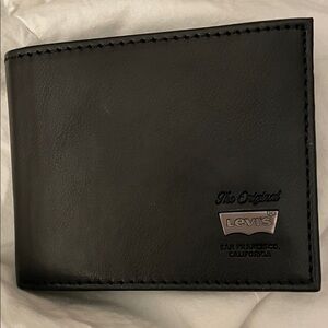 Levi's Classic Black Leather wallet